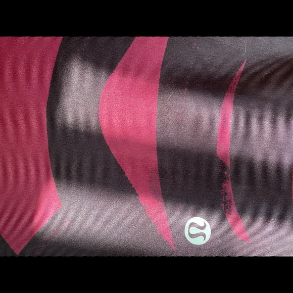 Lululemon All Sport Crop - Picture 6 of 10